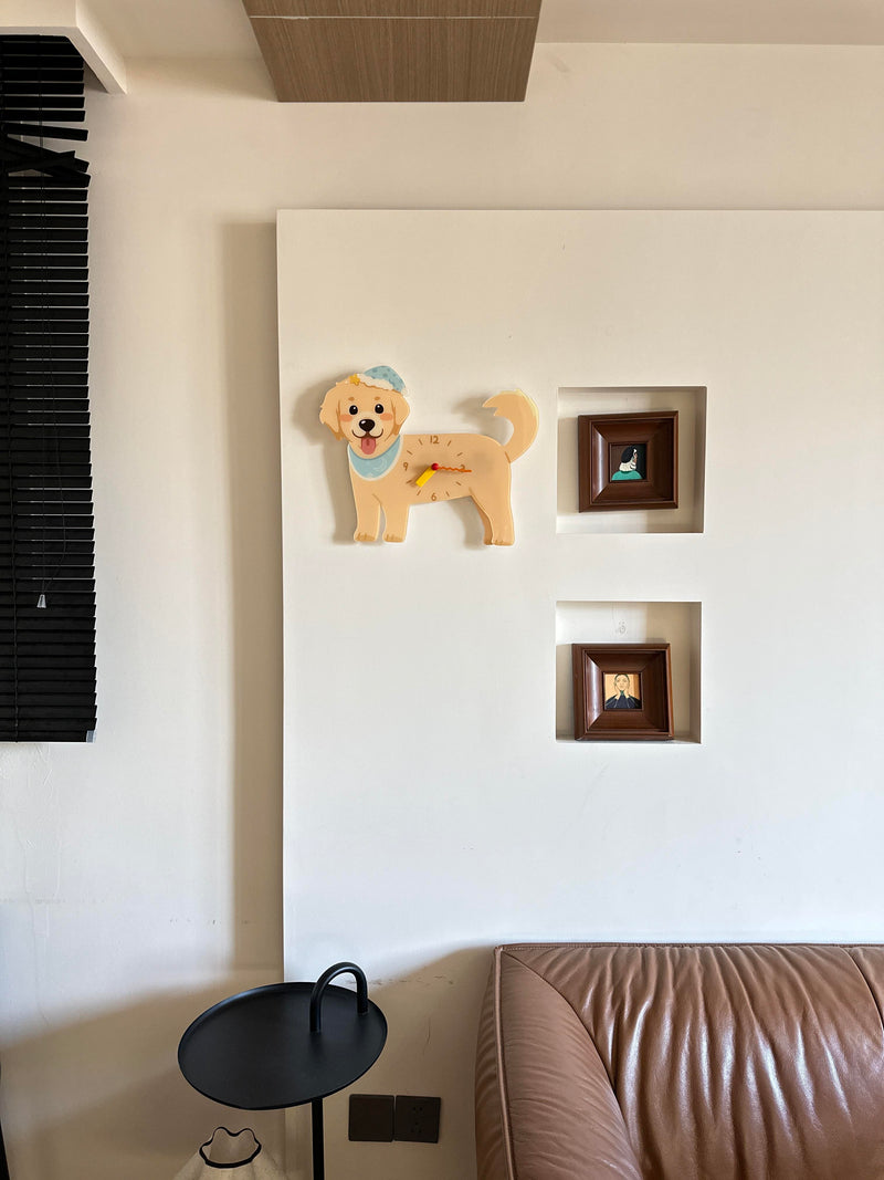 Golden Retriever Wall Clock with Swinging Paw