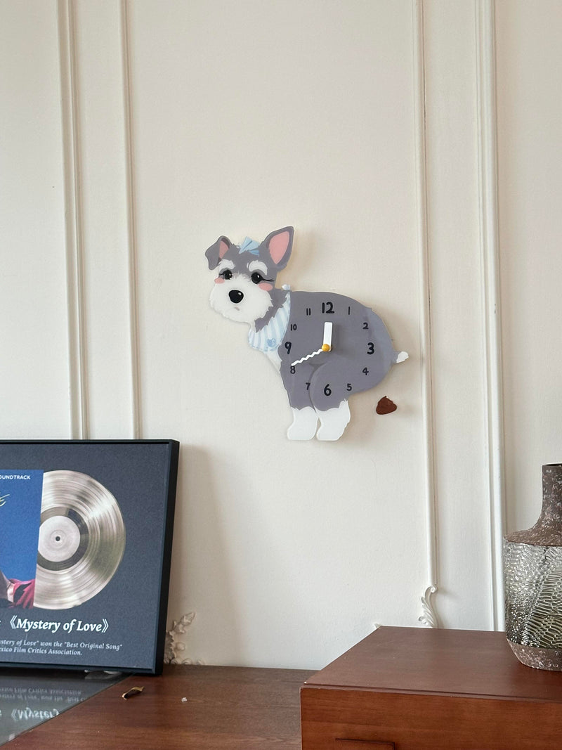 Schnauzer „Poop-Time“ Wanduhr mit schwingendem Pendel