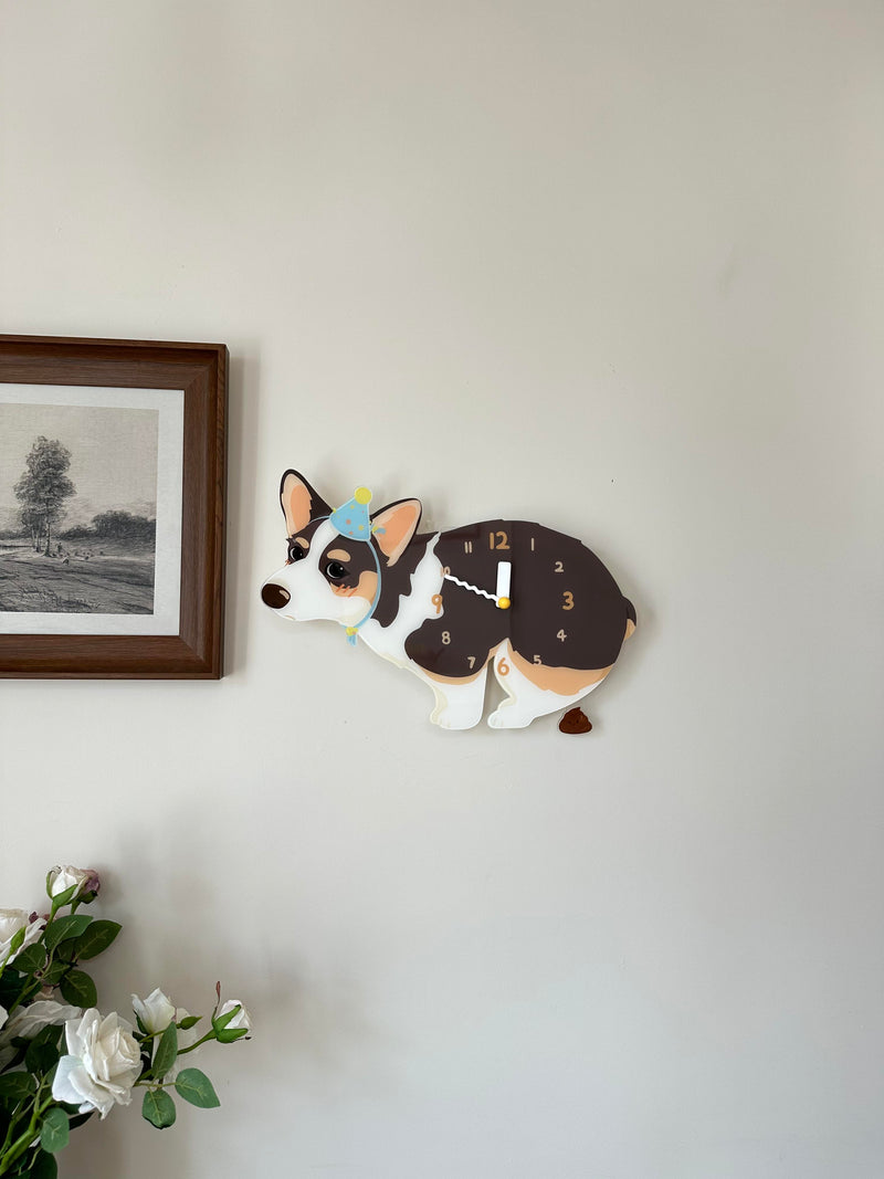 Corgi „Poop-Time“ Wanduhr mit schwingendem Pendel