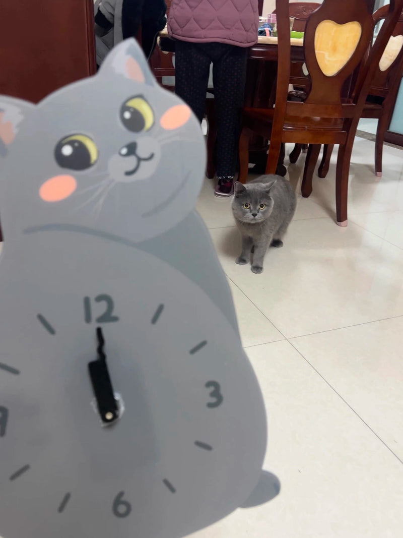 Blue & Bicolor British Shorthair Wall Clock with Wagging Tail