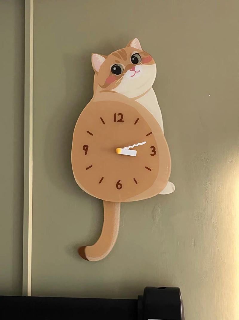 Shaded British Shorthair Wall Clock with Wagging Tail