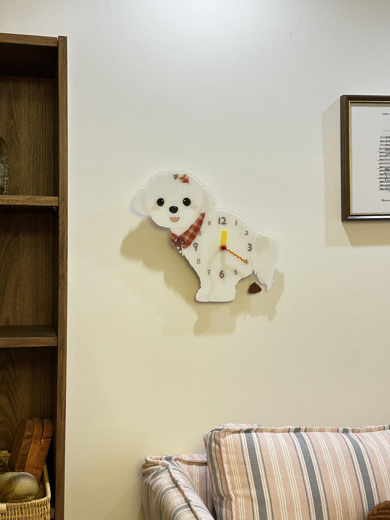 Maltese pendulum wall clock in a home setting 2
